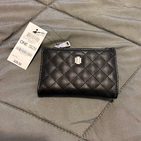 Macy’s INC International Concepts Ashlinn Quilted Wallet
